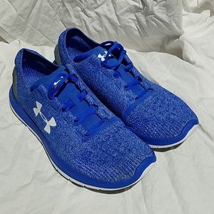 Under Armour "charged" sneakers! GUC!